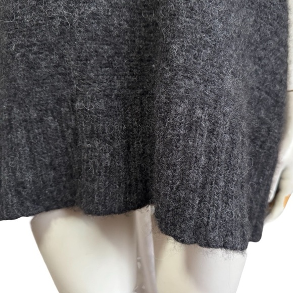 JARBO alpaca merino sweater deconstructed asymmetrical gray off shoulder medium - Picture 4 of 17